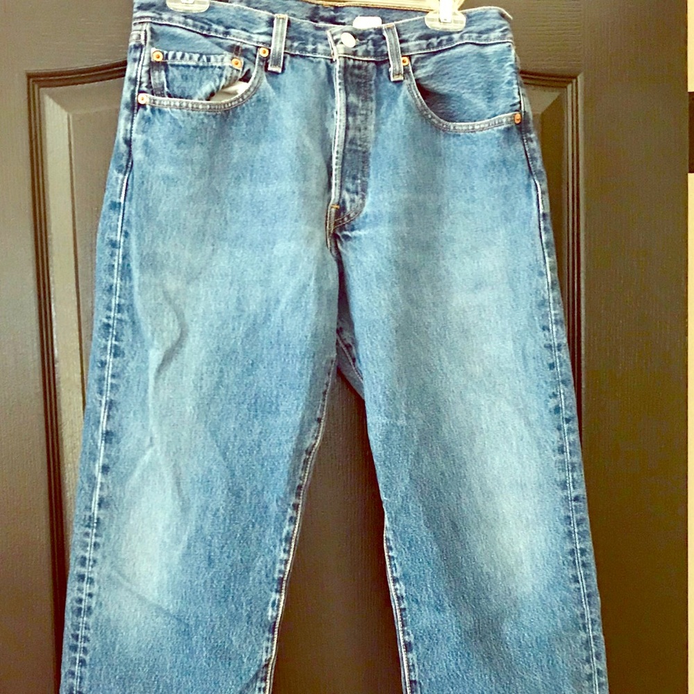 Women’s Levis 501 button fly jeans